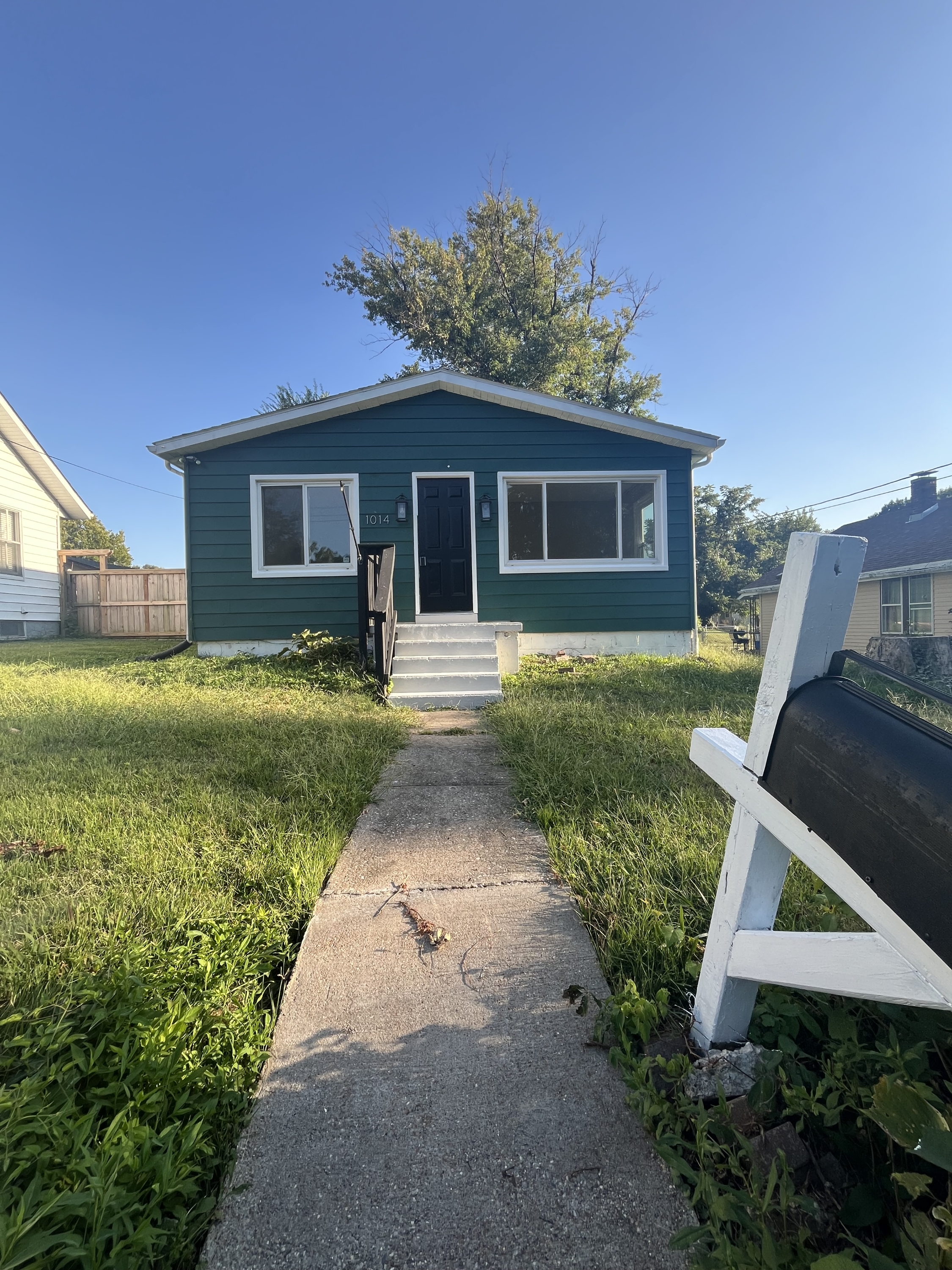 1014 Prickett Avenue