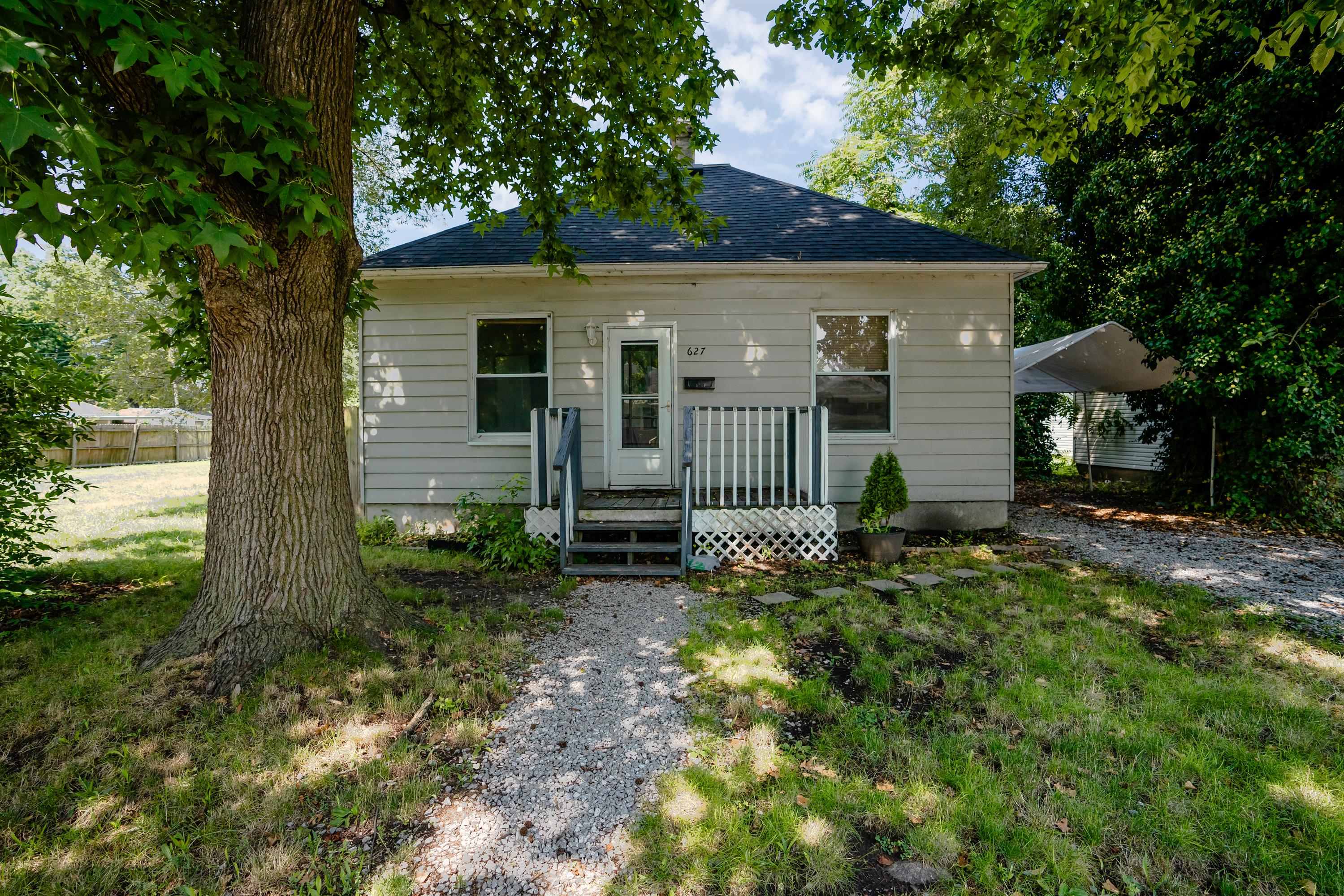 627 Monroe Street